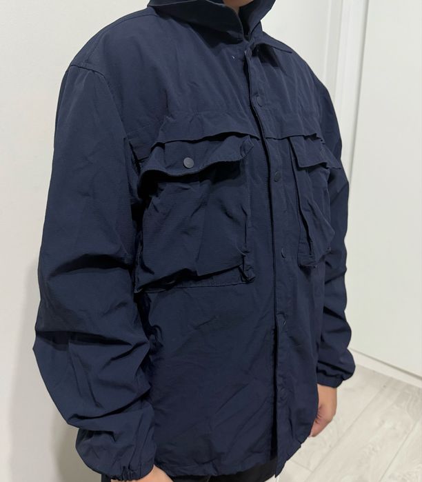 Продам ветровку Zara