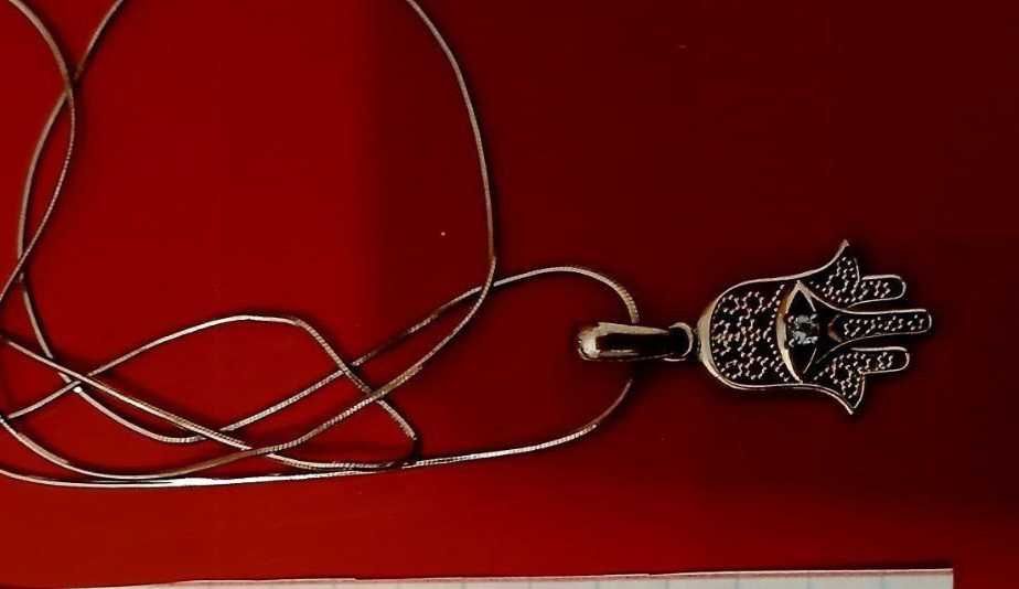 Серебро цепочка с кулоном.