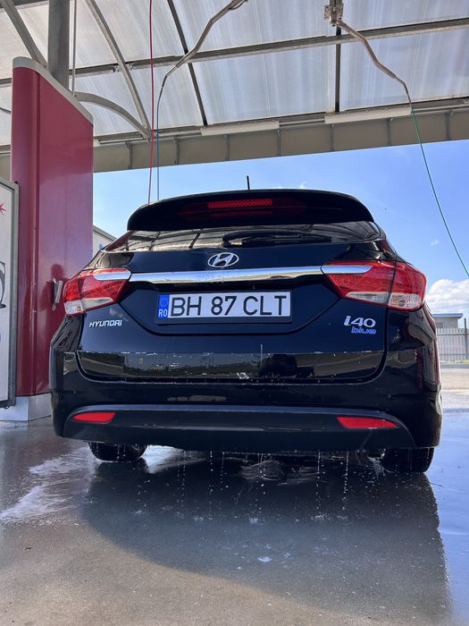 Vând Hyundai i40