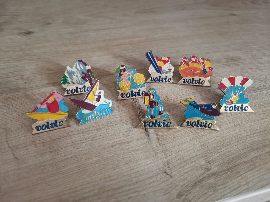 Lot 9 insigne Volvic - tematica sport