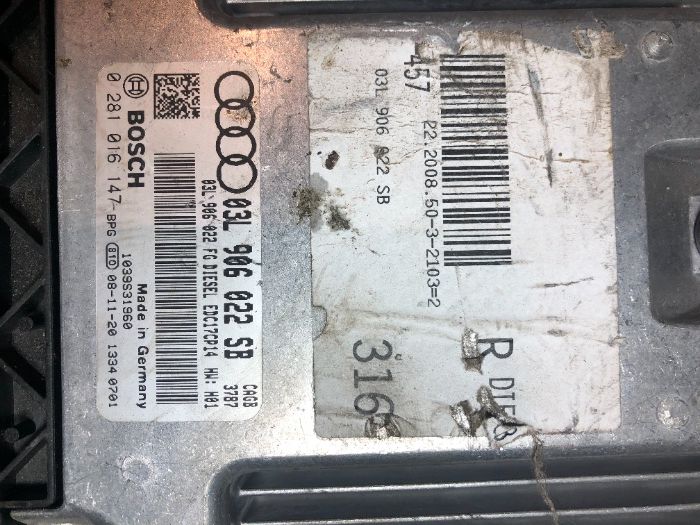 Calculator motor AUDI A6 2.0TDI 03L906022SB EDC17CP14