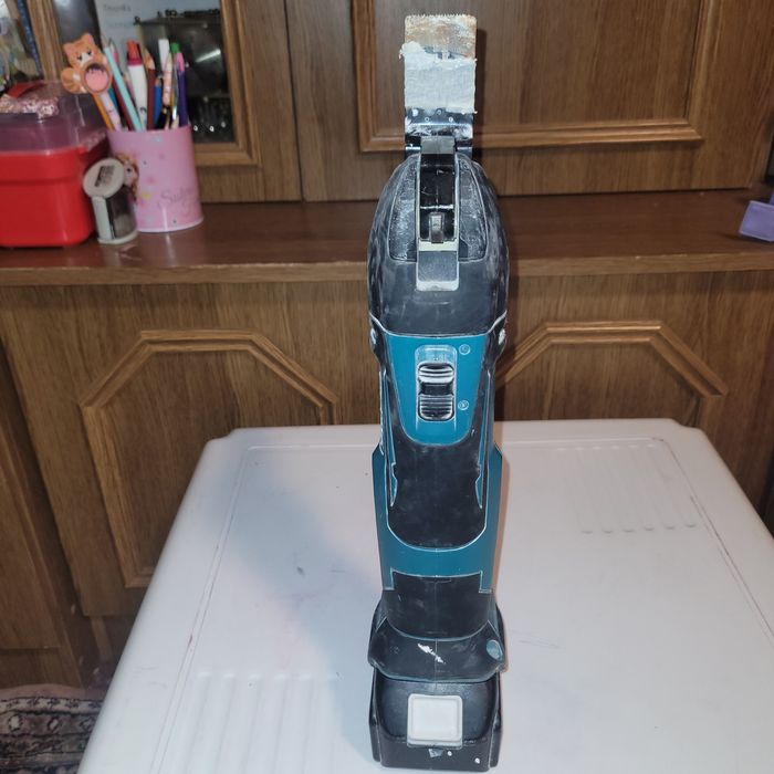 Sculă multifuncțională MakitaDTM51