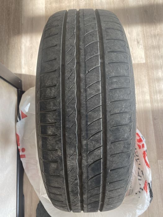 Диски с шинами.