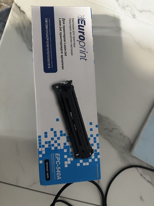 Продам картридж для принтера