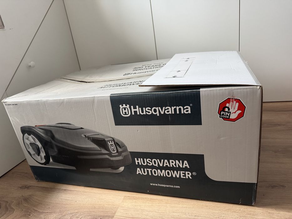 Robot de tuns iarba Husqvarna Automower 305