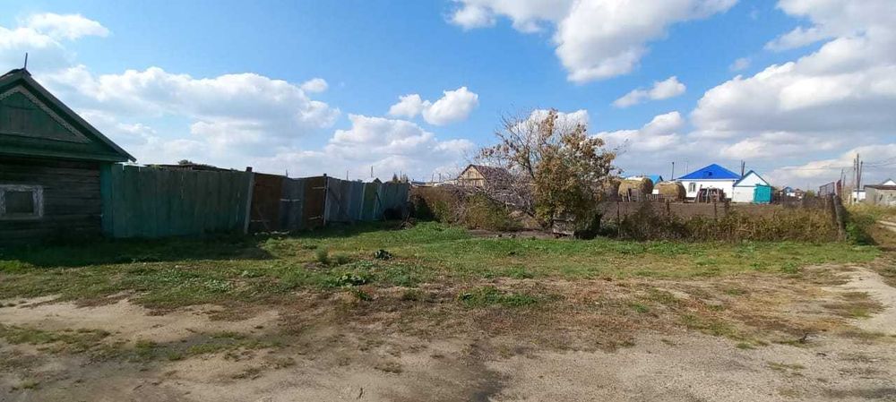 Продам жилой дом с центр отоплением.