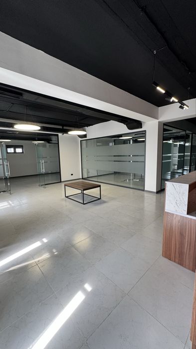 Arenda Offis uchun barcha jixozlari va remontlari bilan