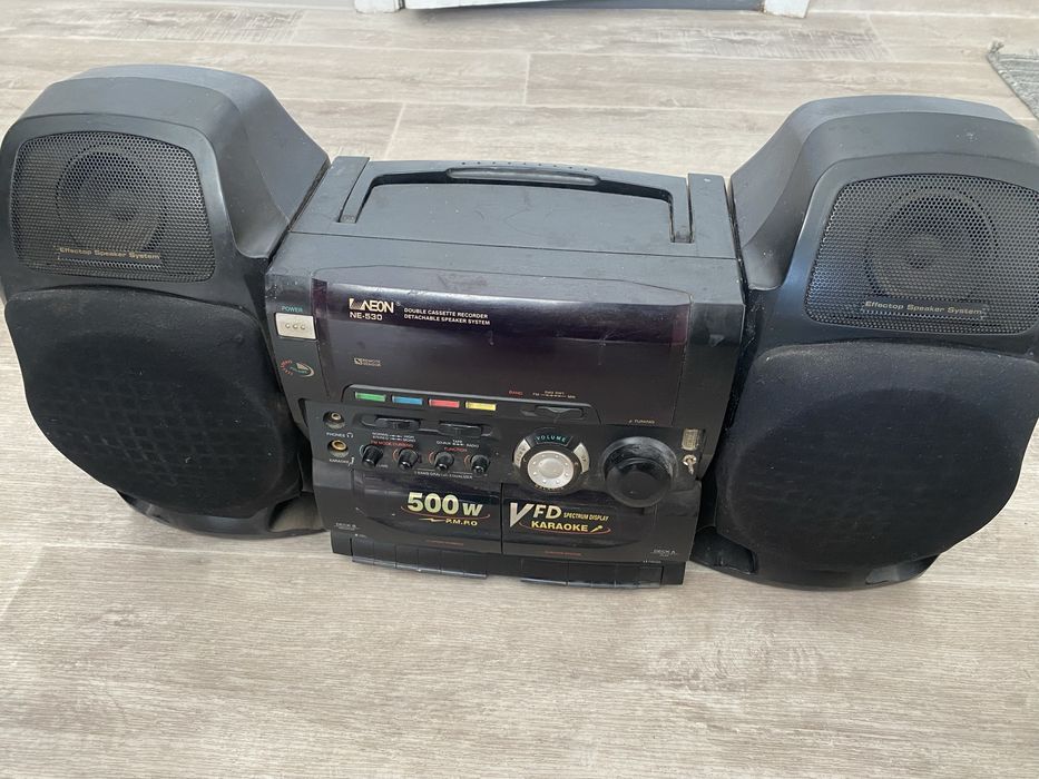 Магнитофон кассетный