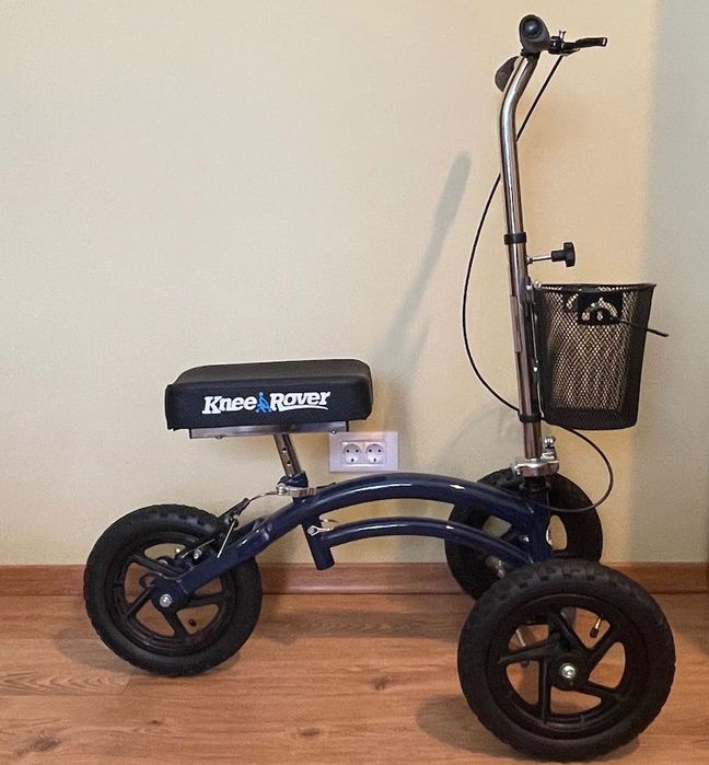 Dispozitiv deplasare cu suport pentru genunchi KneeRover ALL Terrain