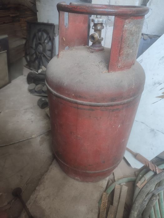 Продам газовый баллон.