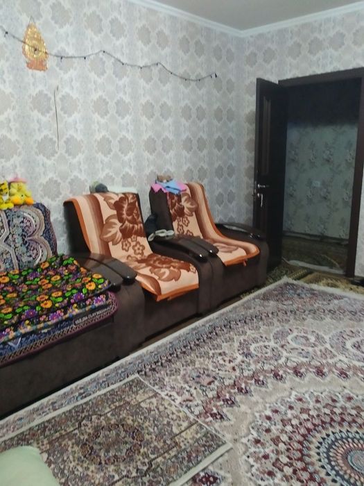 Продаётся 2х-комнатная квартира на первом этаже