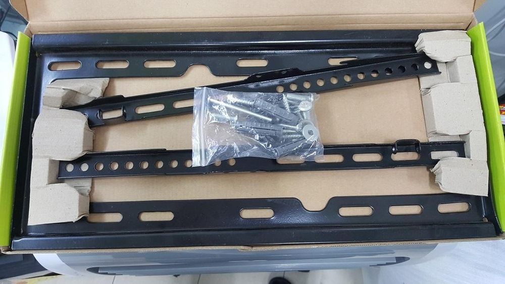 Кронштейн для телевизора до 140 см