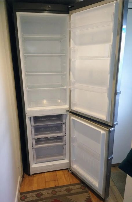 Combină frigorifică Samsung