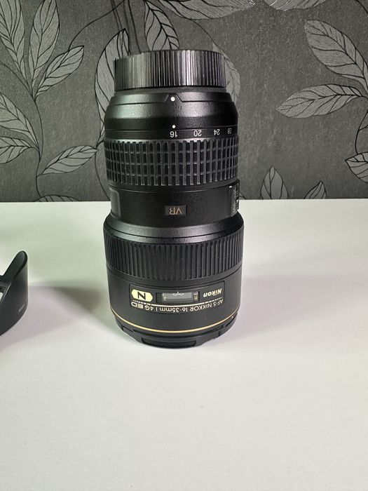 Продавам Nikon AF-S 16-35mm f/4G ED VR