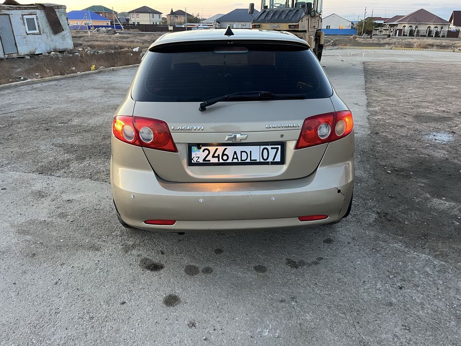 Продам шевролет ласети 2010г.в,автомат,