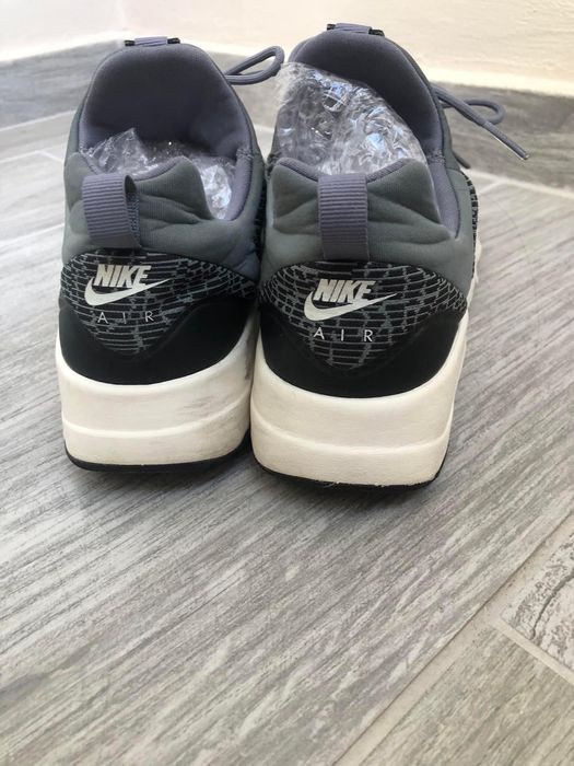Продавам маратонки Nike air