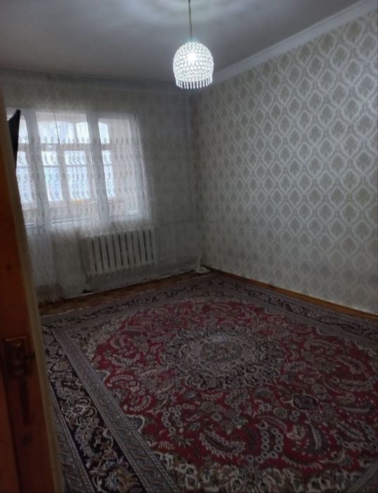 Чиланзар 12 квартал 1в2 комнатная