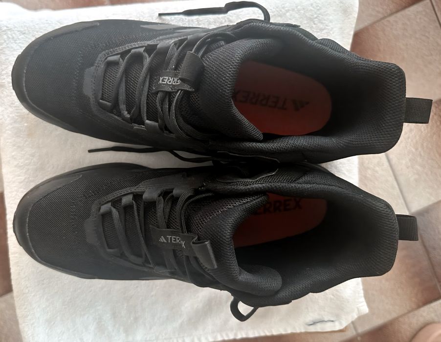 Adidas Terrex 44