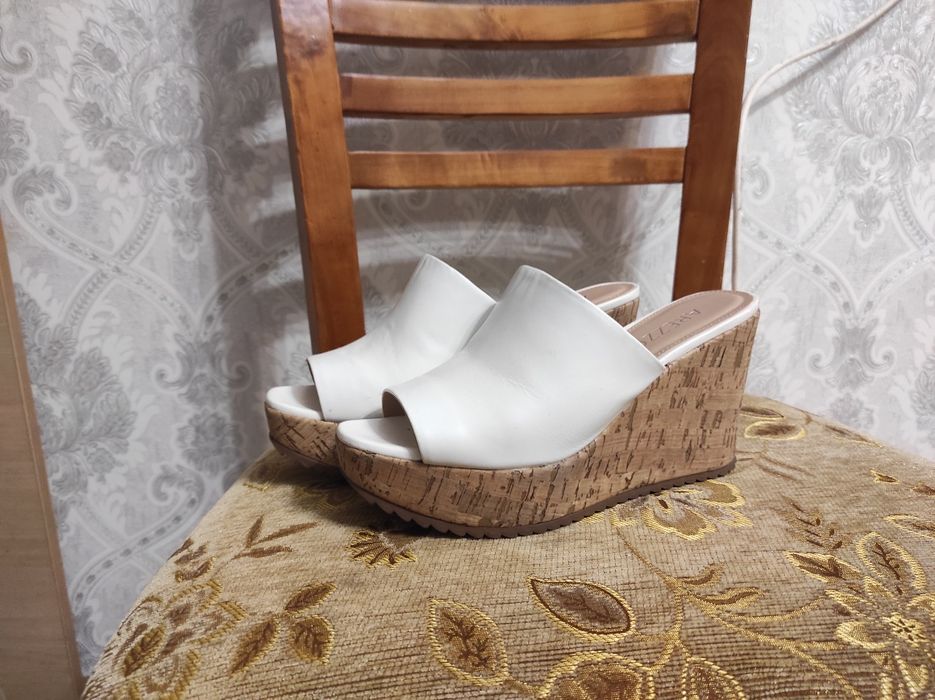 Женская летняя обувь