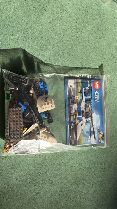 Lego escape the police