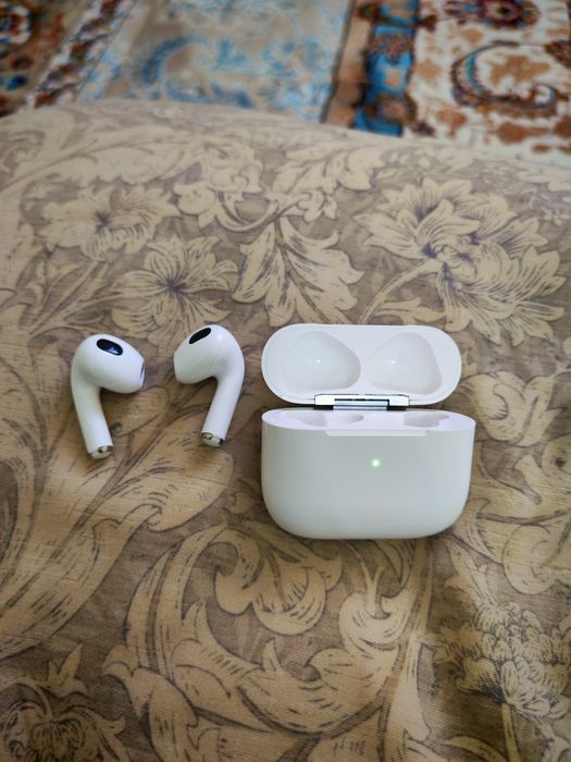 AirPods sotiladi