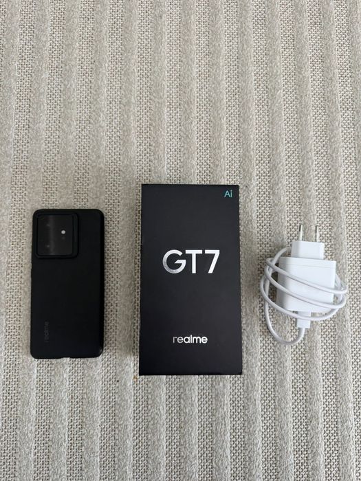 Продам Realme gt 7