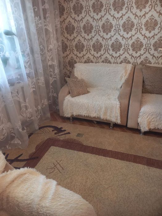 Диван раскладной и два раскладных кресла