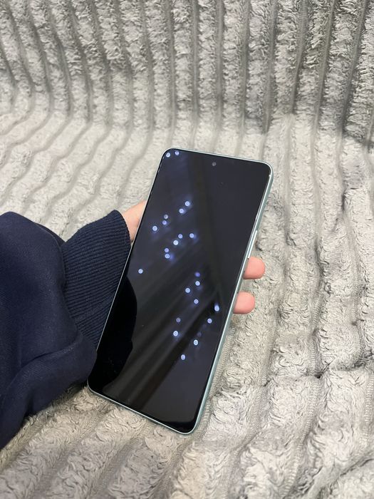 продаю Huawei nova11i