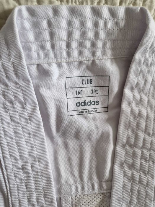 Kimono karate Adidas Club K220
