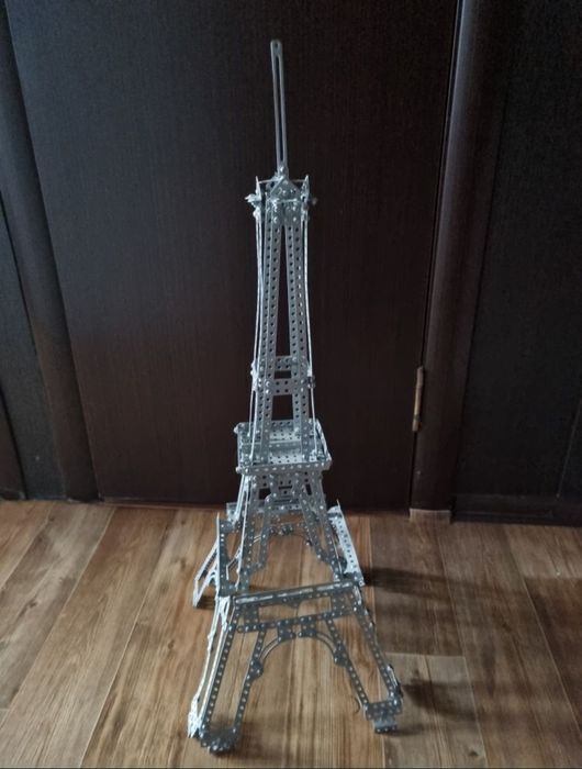 Эйфелева Башня конструктор