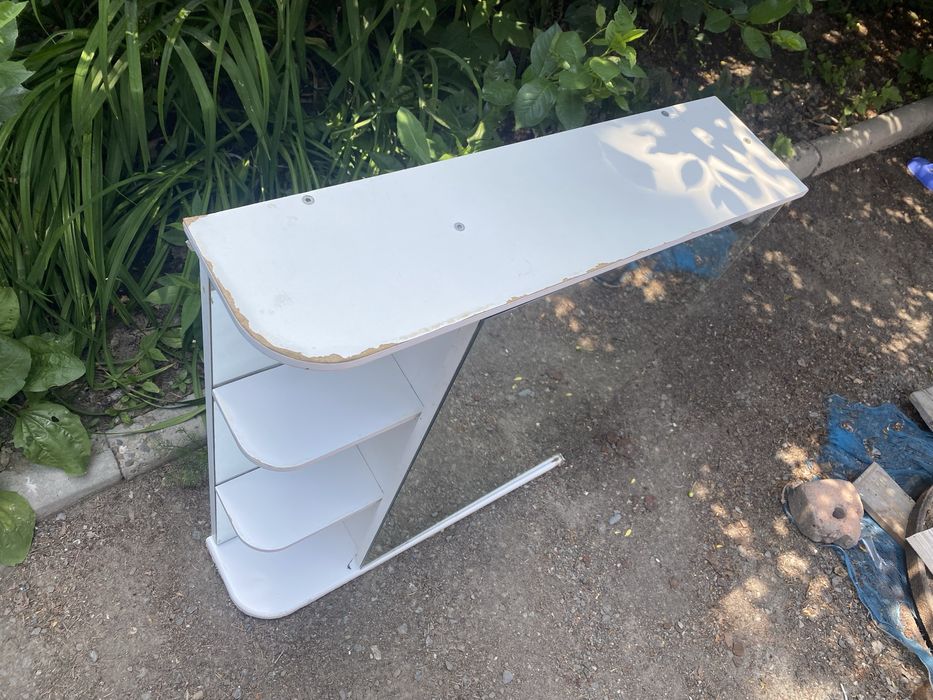 Полка для ванной комнаты