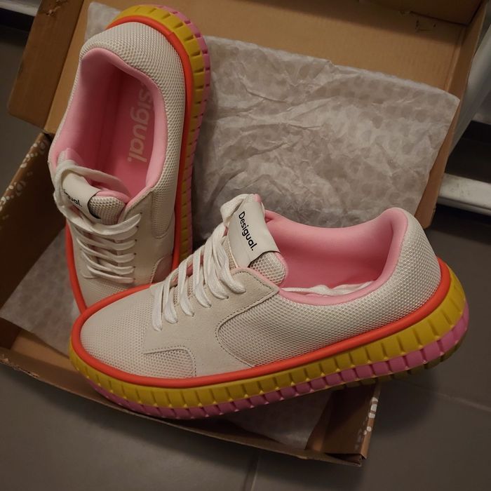 Designul pantofi sport