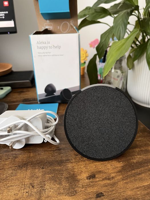 Amazon Echo Pop – Boxă inteligentă cu Alexa – Sunet de calitate - ca nouă