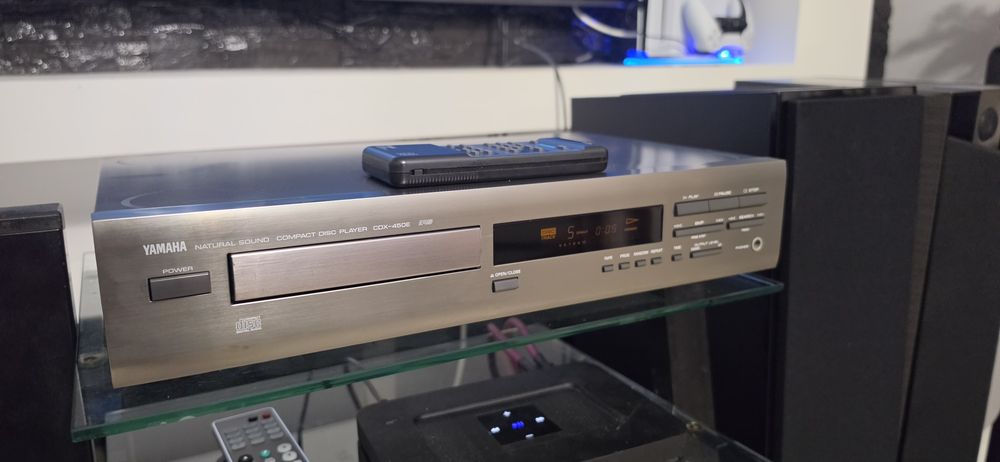 Cd player Yamaha CDx-450E titan cu telecomanda