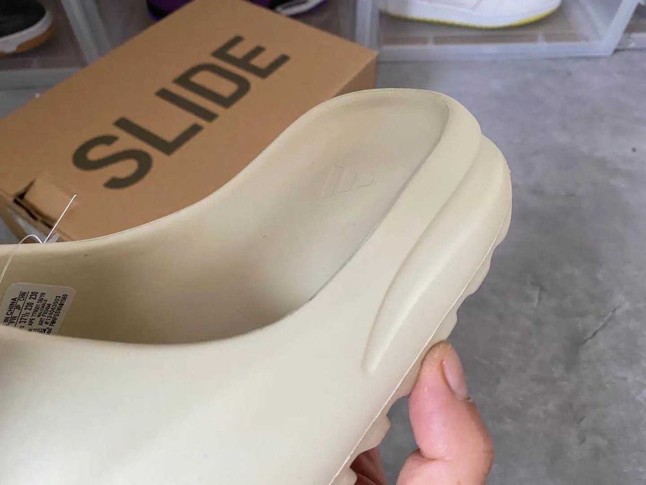 Adidas Yeezy Slides