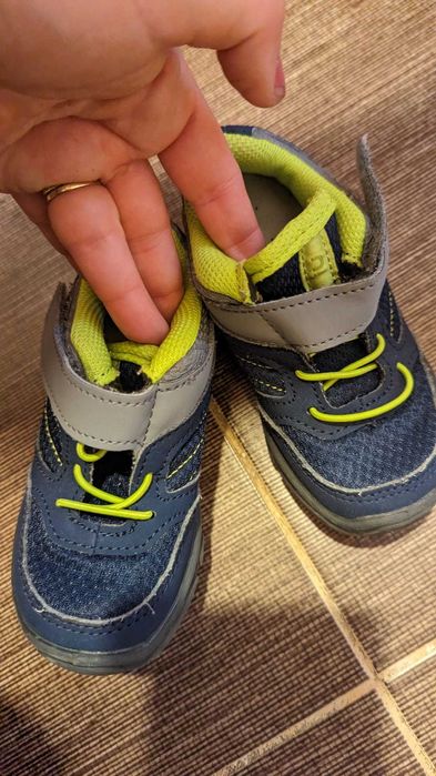 Incaltaminte joasa pentru copii cu benzi arici drumetie marimea 24