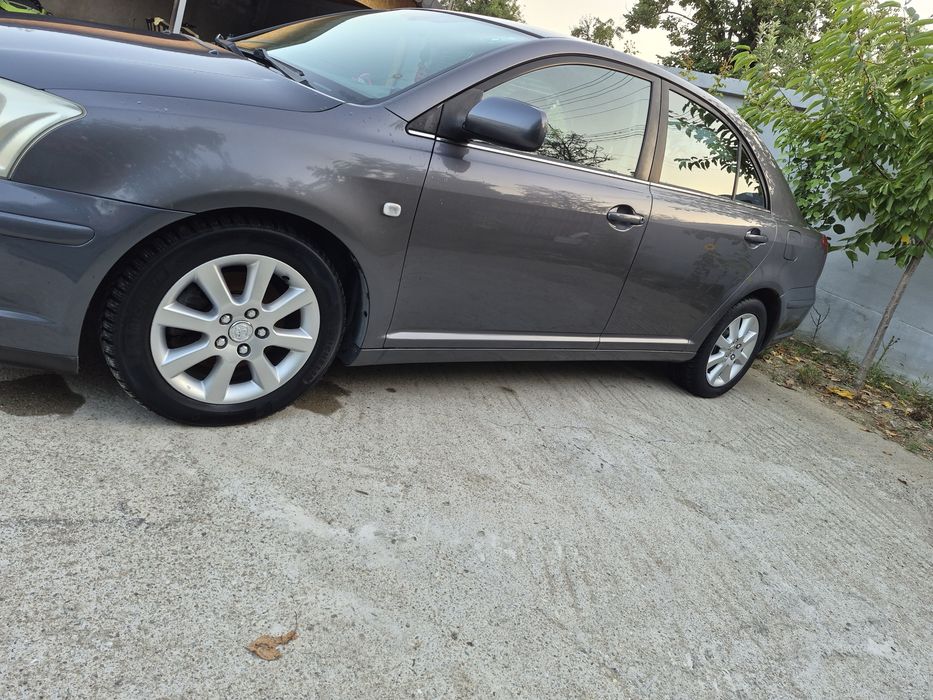 Toyota Avensis 2.2 Diesel  An 2006