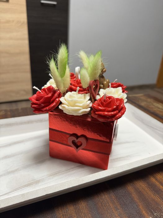 Подаръчен букет “ LOVE”