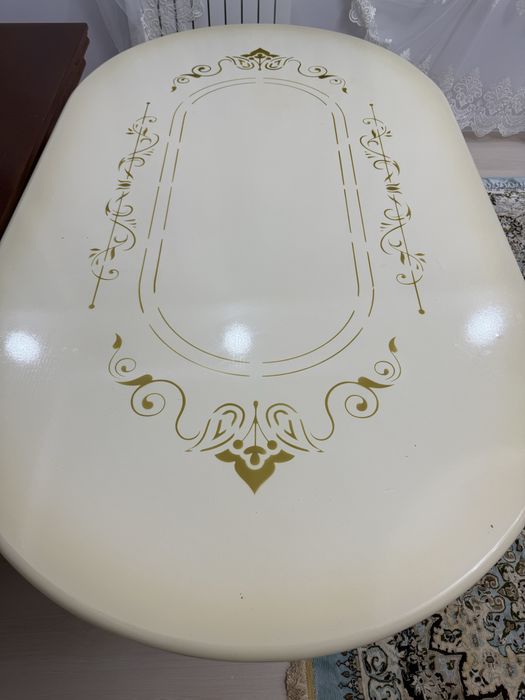 Продается кухонный стол