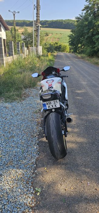 Honda cbr1000rr sc59 schimb auto mai scump