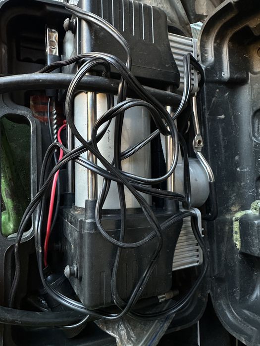 Продам компрессор автомобильный