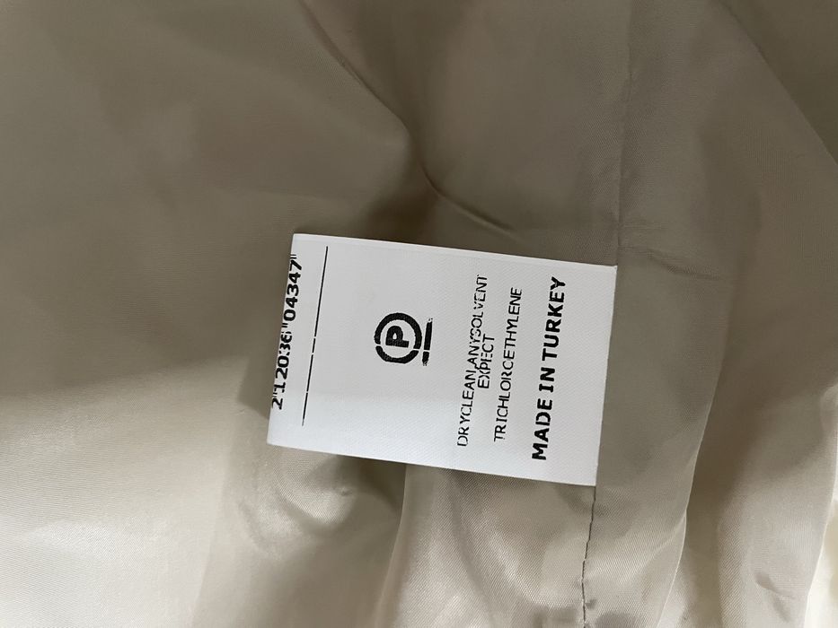 Продам куртку новая