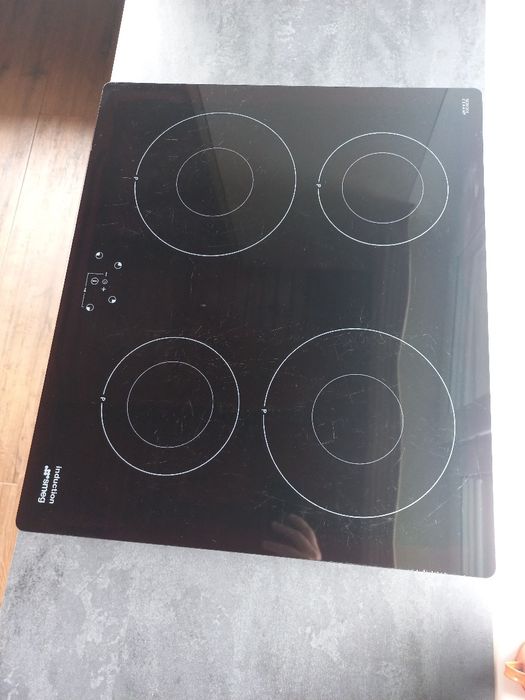 Plită incorporabilă pe inducție Smeg