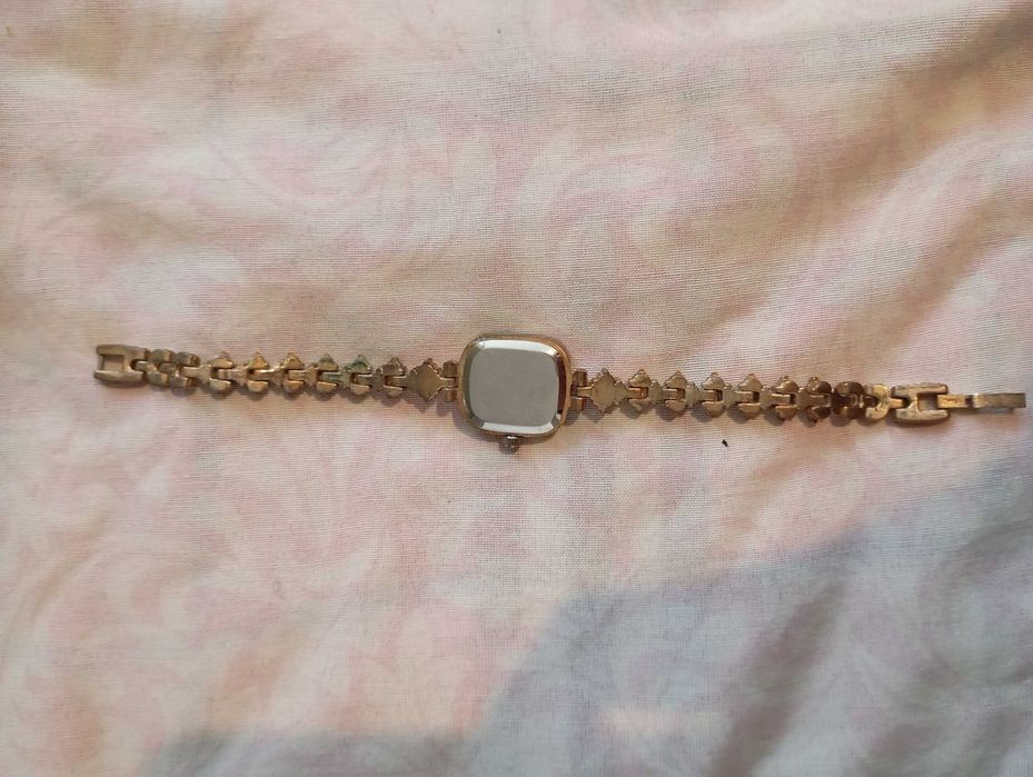 Дамски часовник идеален подарък