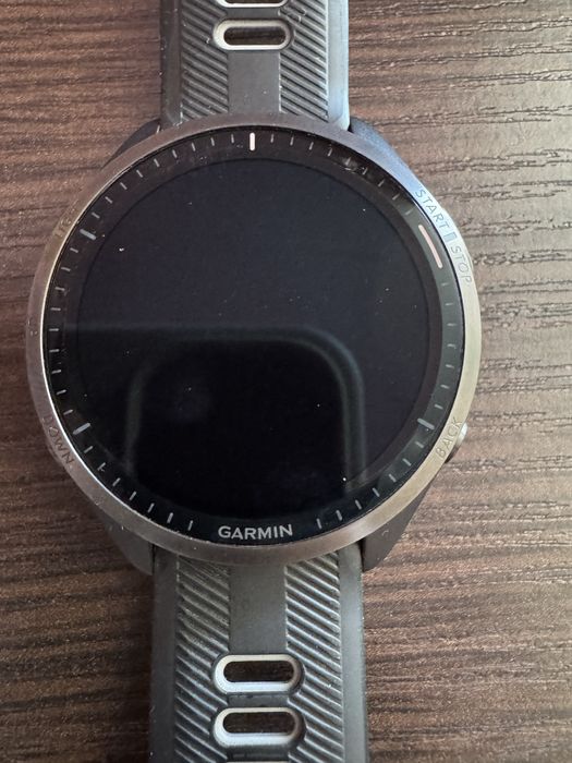 Смарт часы Garmin Forerunner 965