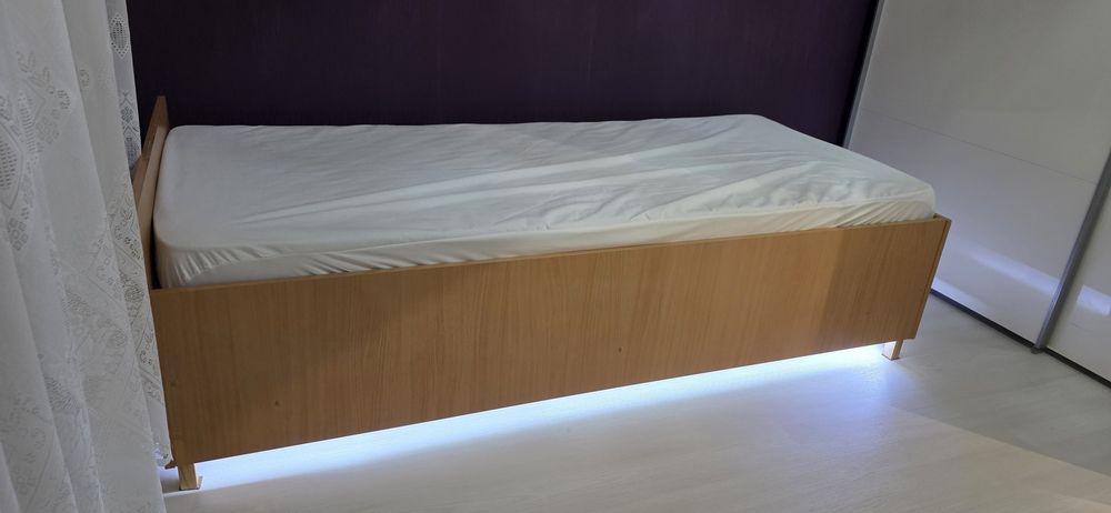 Pat de o persoana 90x200cm