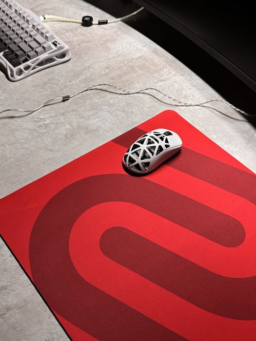 Коврики ZOWIE разных видов