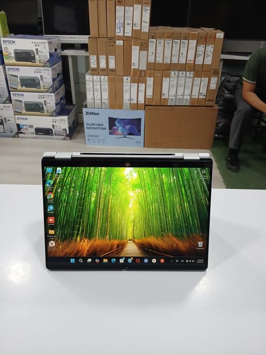 Hp omnibook core7-150u 16/512