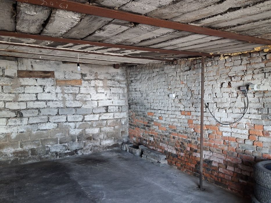 Продаю гараж на болоте