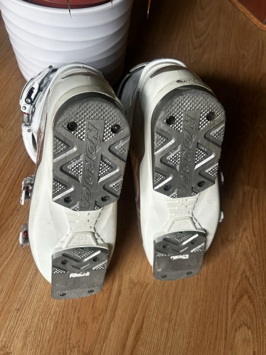 Clapari marimea 37-38